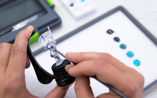 Game Envy: Hobby Holder – 2 Piece Set Painting Handle and Grip - Purple