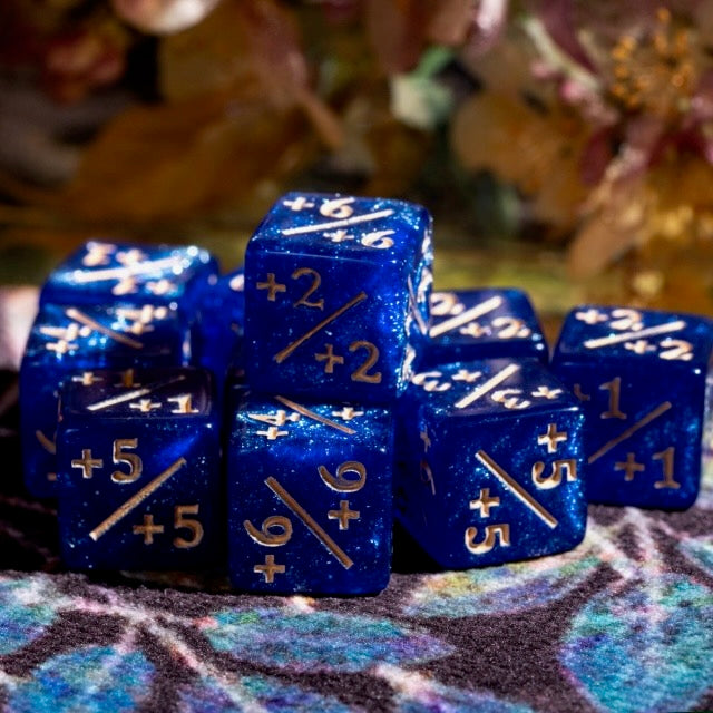 Blue Glitter MTG Positive Counter Dice (12mm Single)