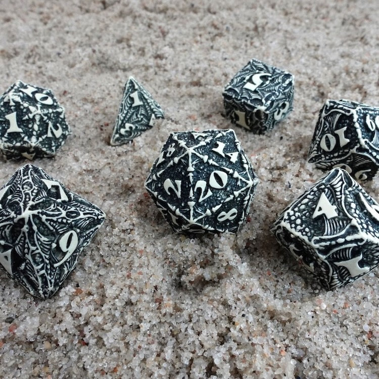 Dracopolis Dice Set - The Scandinavian Blackfang