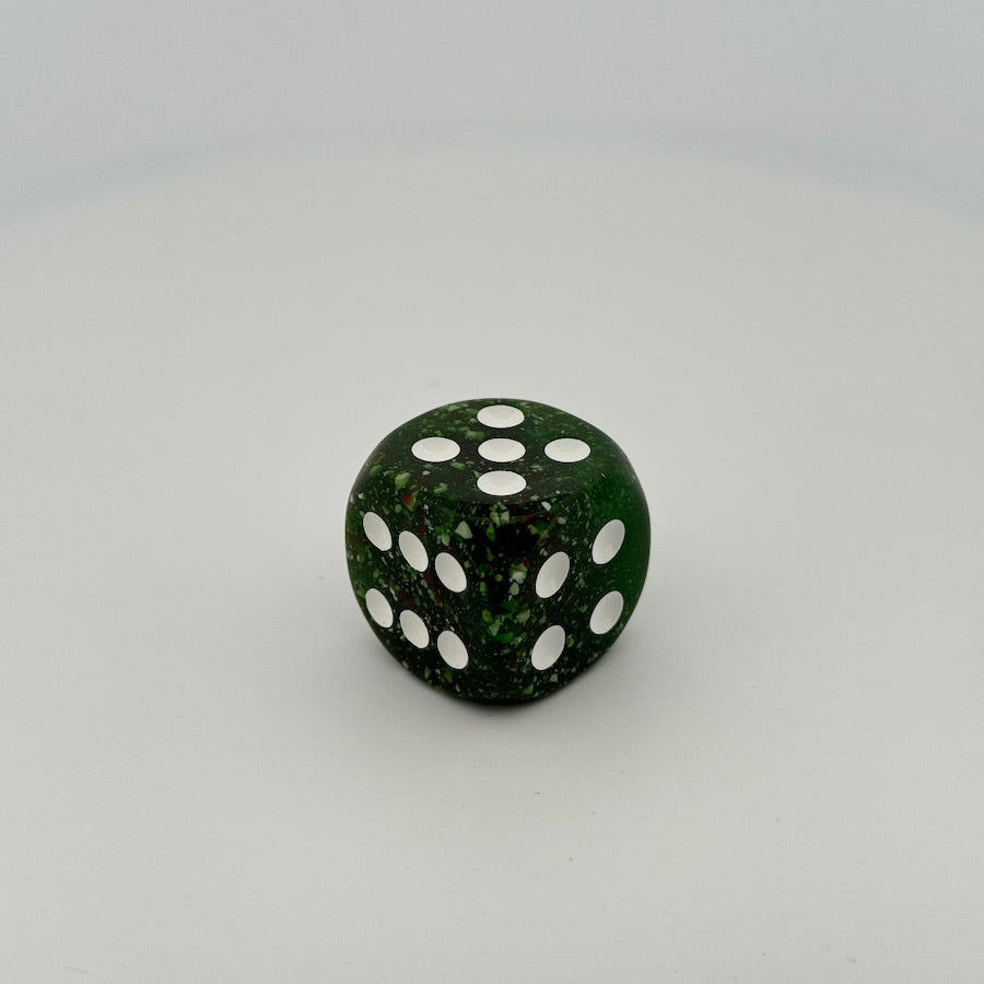 Green Speckle (Chessex Off Colour 25mm D6)