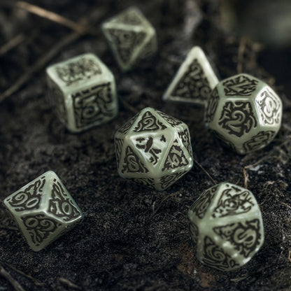 The Witcher Dice Set: Leshen - The Totem Builder