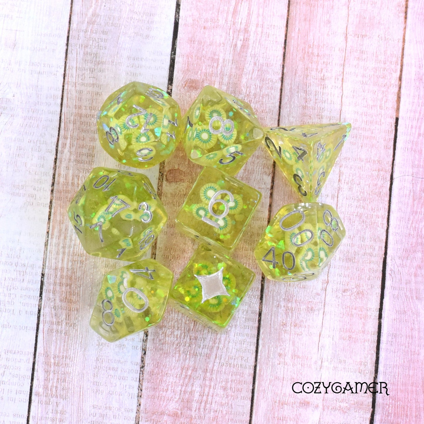 Kiwi 8 Piece Dice Set