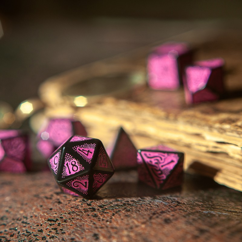 Call of Cthulhu 7th Edition - Black & magenta Dice Set